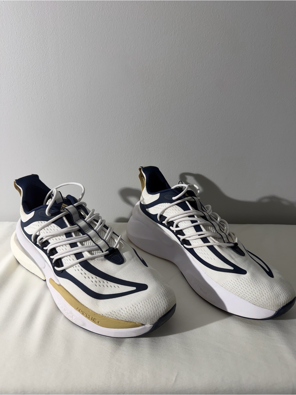 adidas AlphaBoost V1 NCAA Pack Georgia Tech White Navy Gold IE1033 Men’s Sz 12